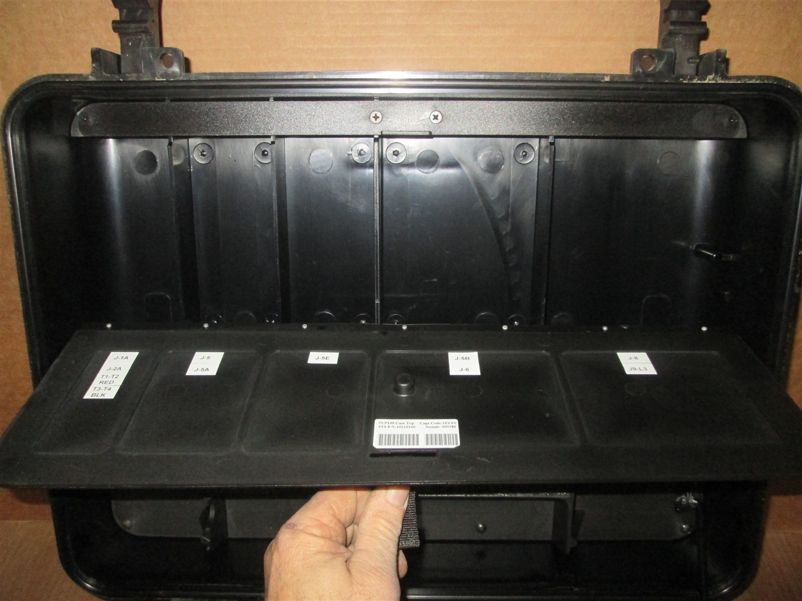 21x17x9 Starlight Hard Case Mounts Compartments Dry Box Weathertight Gun Camera