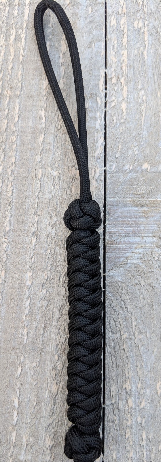 Paracord Knife Lanyard