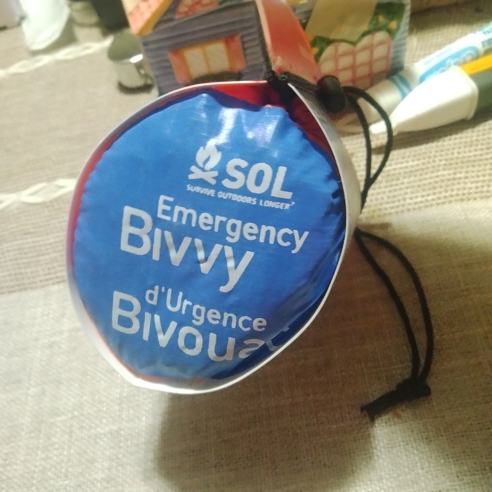 Survival Essential: 90% Heat Reflective Outdoor Bivvy – 3.8 Oz Compact Design