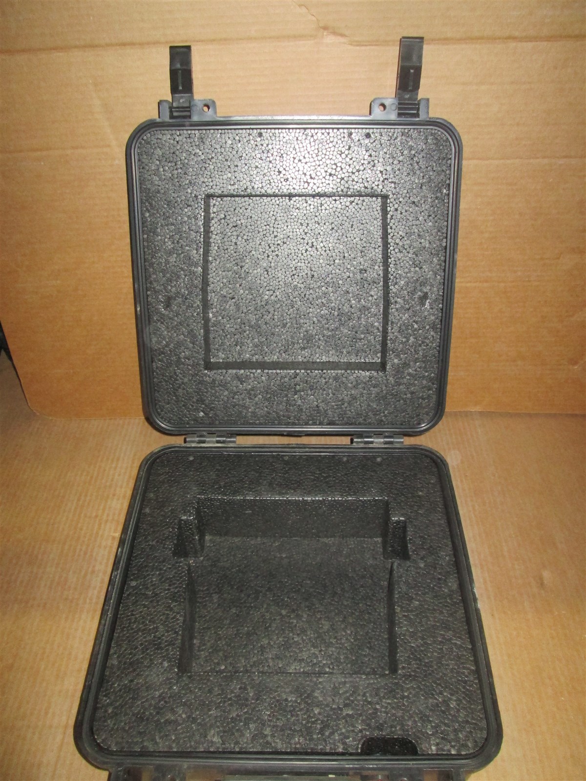 Starlight SC-071414 AN/PVS-7A Hard Case 17x15x8 W/ Foam Weather Dry Box Camera