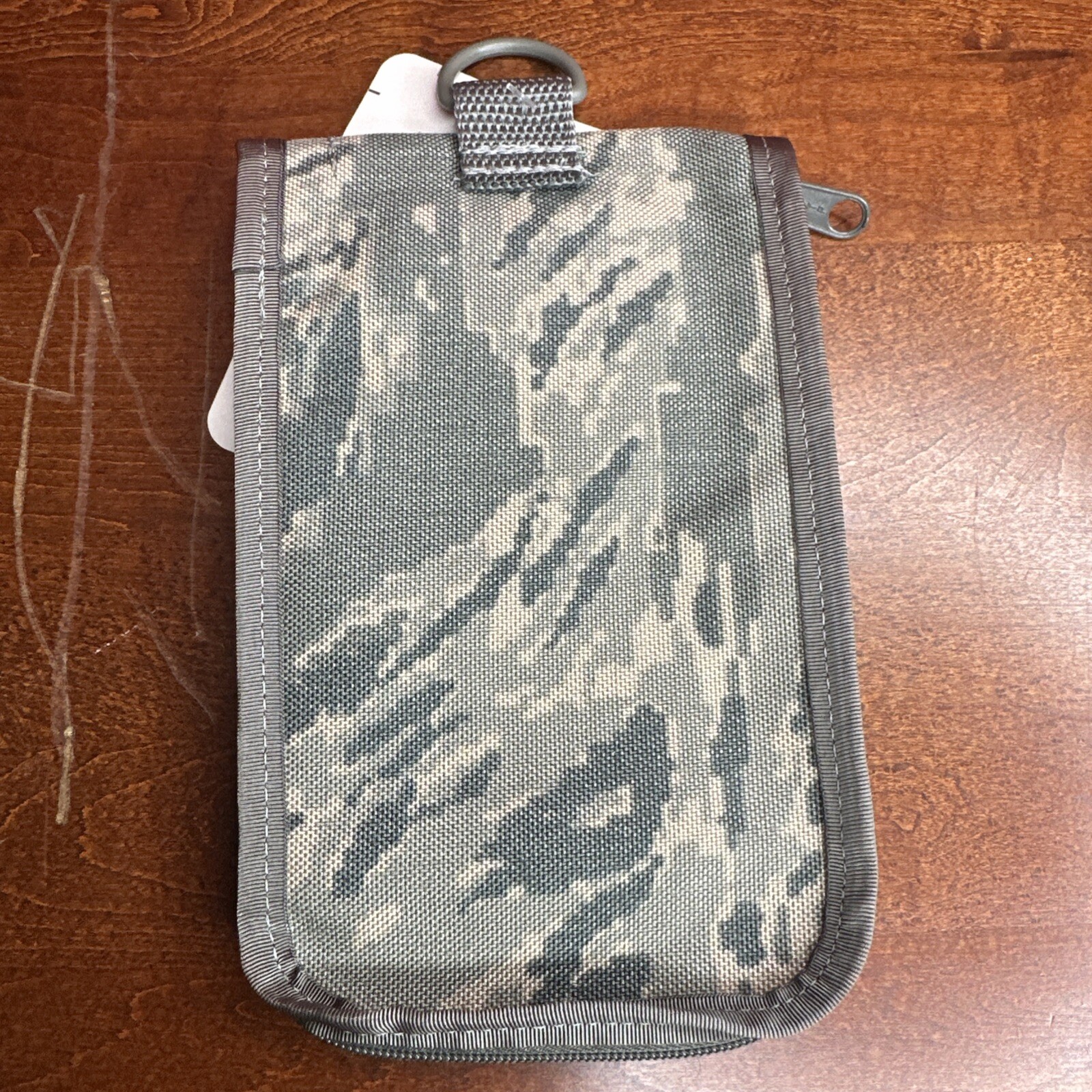 US Military “Walking Wallet” 4″x6″ Desert Camo, nylon, Pen/Storage Pocket