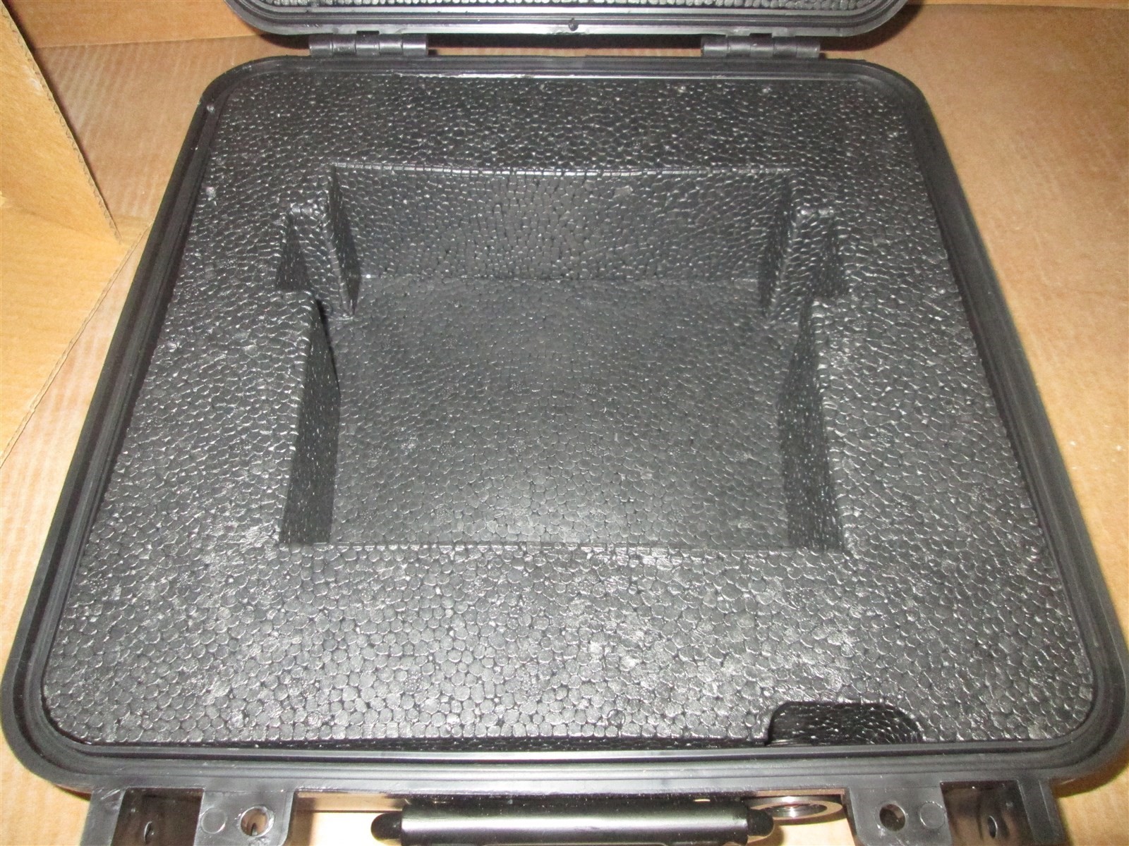 Starlight SC-071414 Hard Case AN/PVS-7A 17x15x8 W/ Foam Dry Box New Old Stock