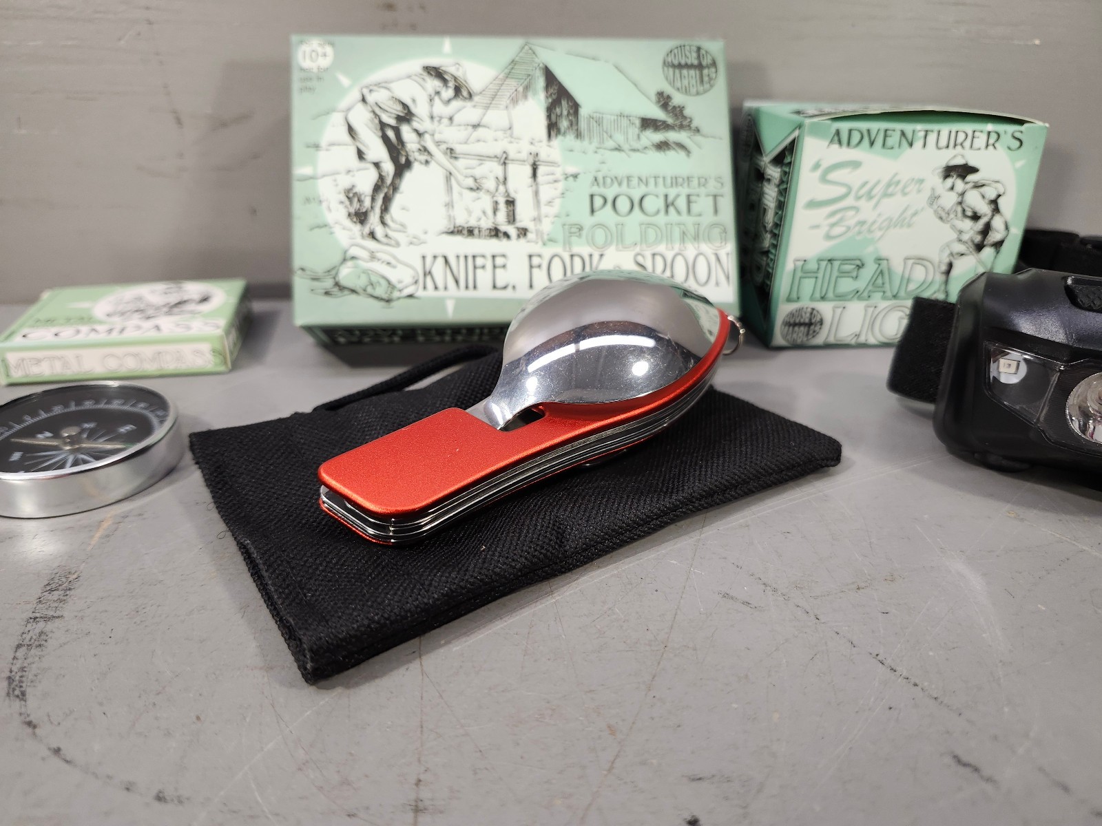 House of Marbles Adventurer’s Pocket Folding Cutlery Set – Head Light – Compass