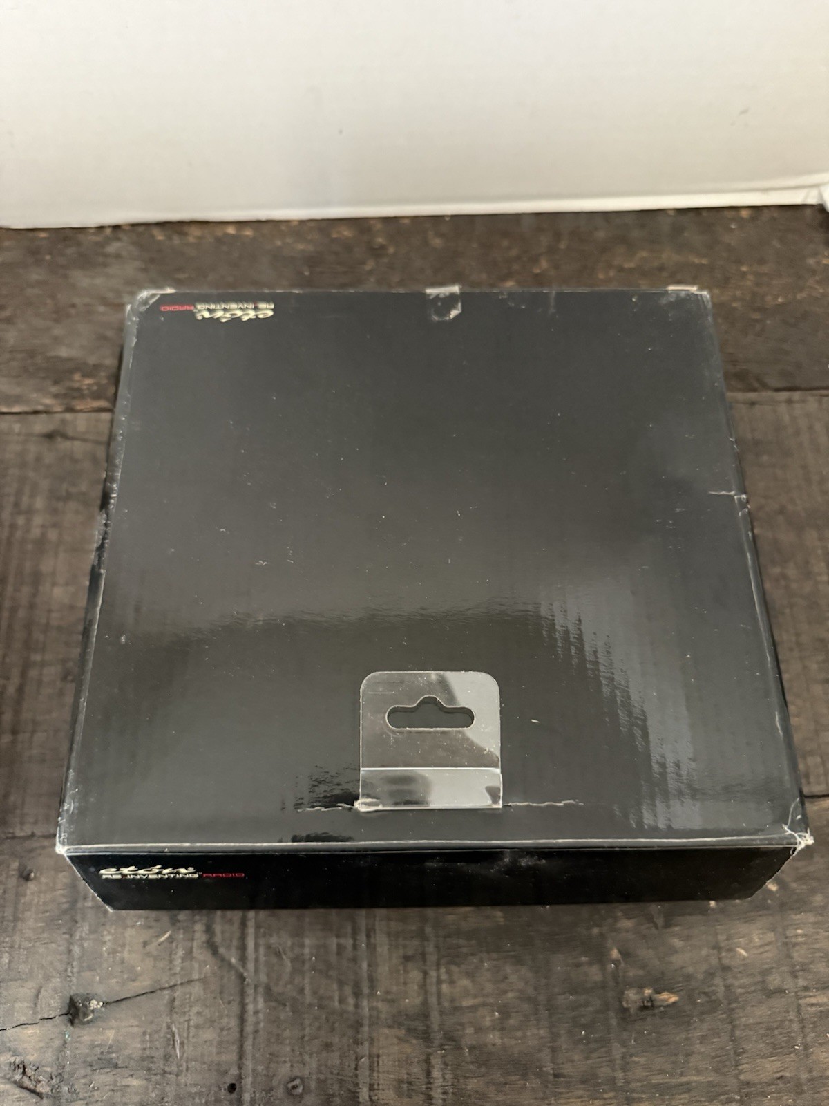 FR300 Eton American Red Cross emergency radio hand crank