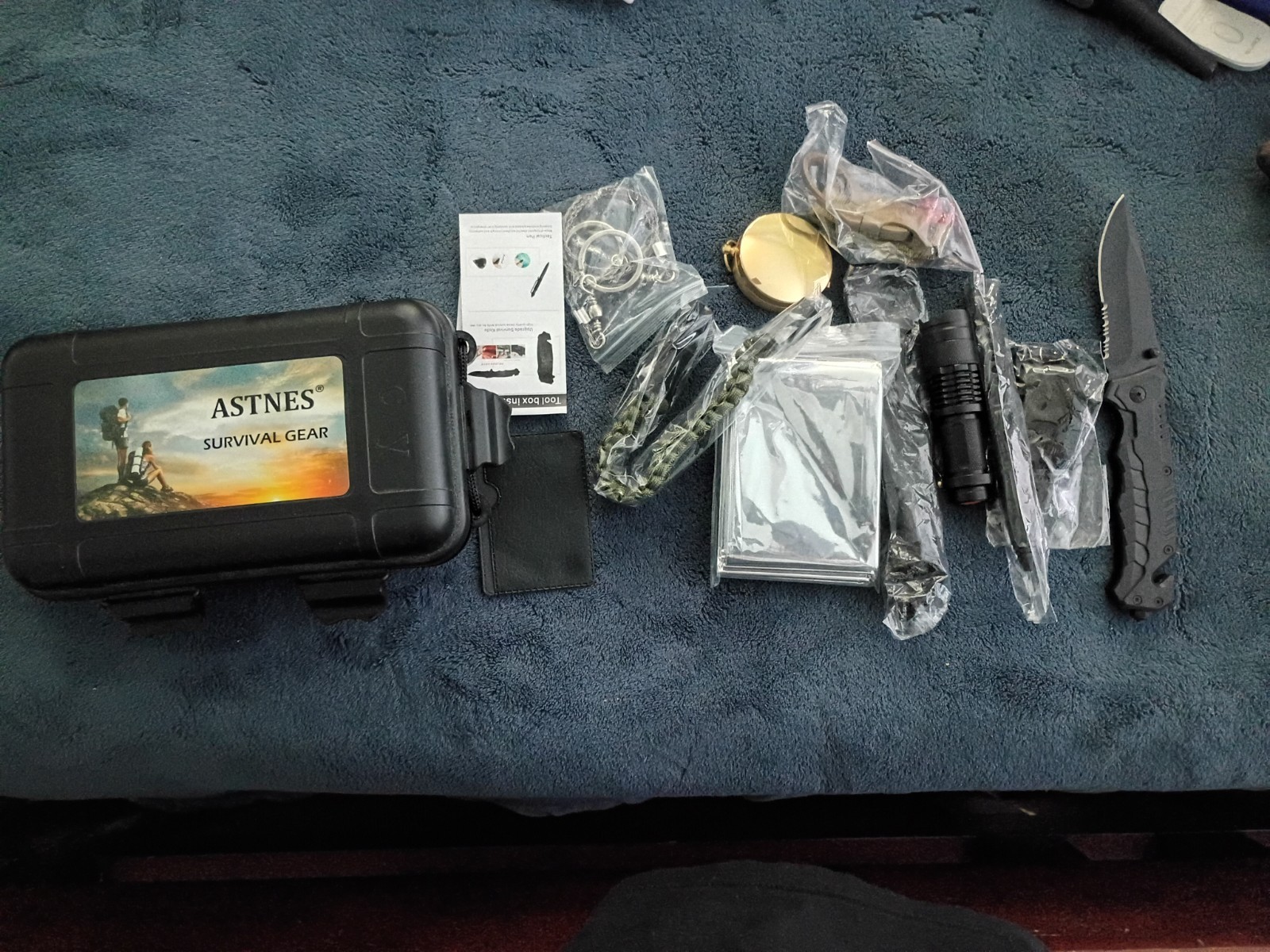 ASTNES survival kit – 14-piece emergency essentials