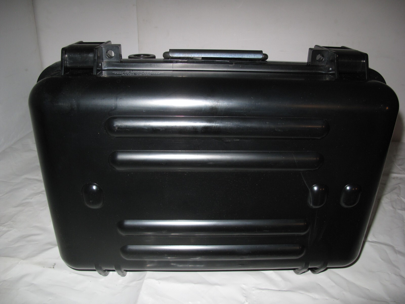 Starlight SC-061016 Hard Case 17x12x7 Gun Survival Box New Old Stock # LIS-700