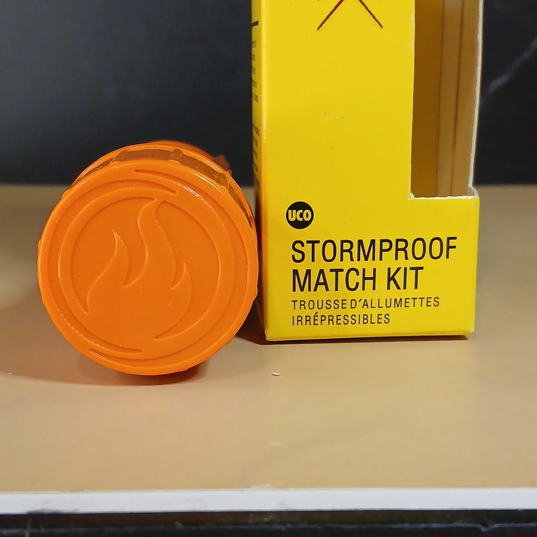 UCO Stormproof Match Kit with Waterproof Case, 25 Stormproof Matches and 3 Strik